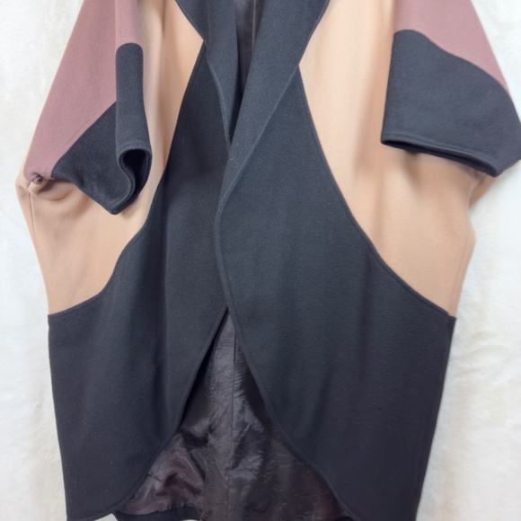 A0087 Vintage 70%  Rutland Inc Wool Coat ONE SIZE - Picture 2 of 13